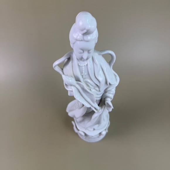 Vintage Homco Guanyin Porcelain Figurine #1426 | Made in Taiwan | White Glazed - Picture 9 of 12